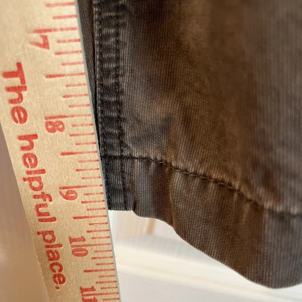 EDDIE BAUER Shorts Men's Flat Front Olive Khaki Specially Dyed 36 Please‎ READ